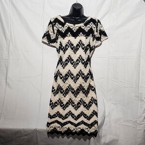 VINTAGE HANDMADE Black & Cream Chevron Lace Short Sleeve Dress